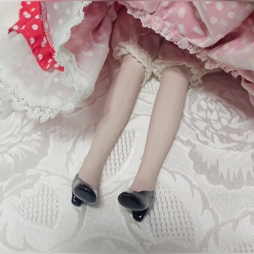 Vintage Fanas Artesanos Porcelain Doll Collectible Made in Spain - Picture 6 of 8